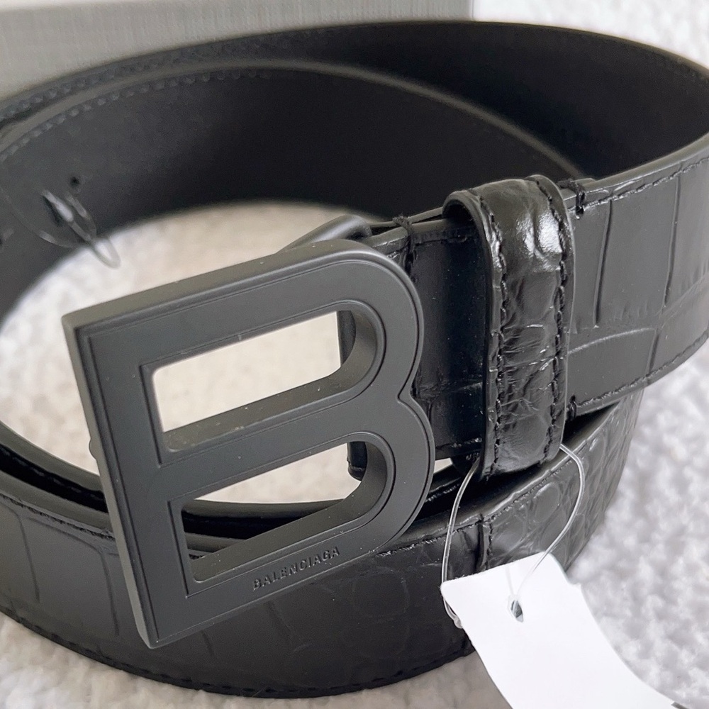 Balenciaga Men's BB Logo crocodile embossed Leather Belt - Picture 5 of 16